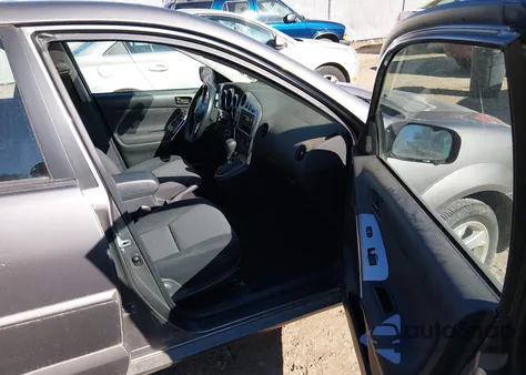 2004 Pontiac Vibe z USA, uszkodzony, nr VIN 5Y2SL62854Z458351